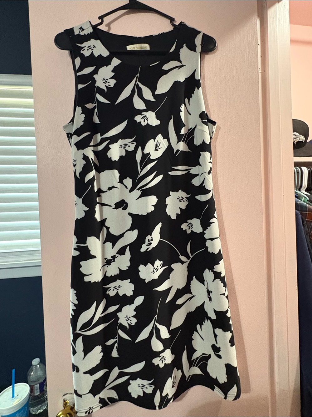 Sleeveless Black Floral Midi Dress - Classic Shift